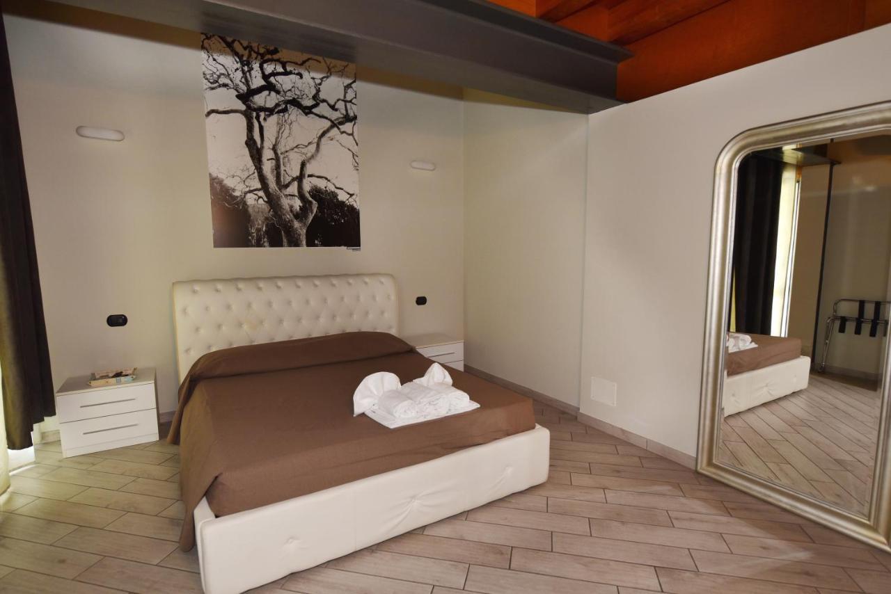 La Terrazza Sul Lago Peschiera del Garda Exterior foto